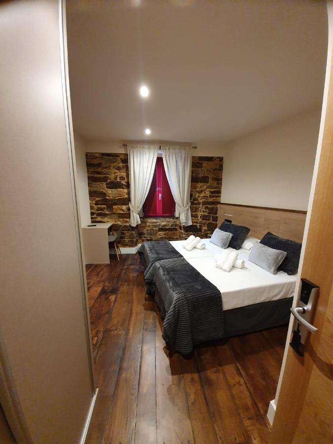 Albergue Casa Cuartel A Fonsagrada Eksteriør bilde