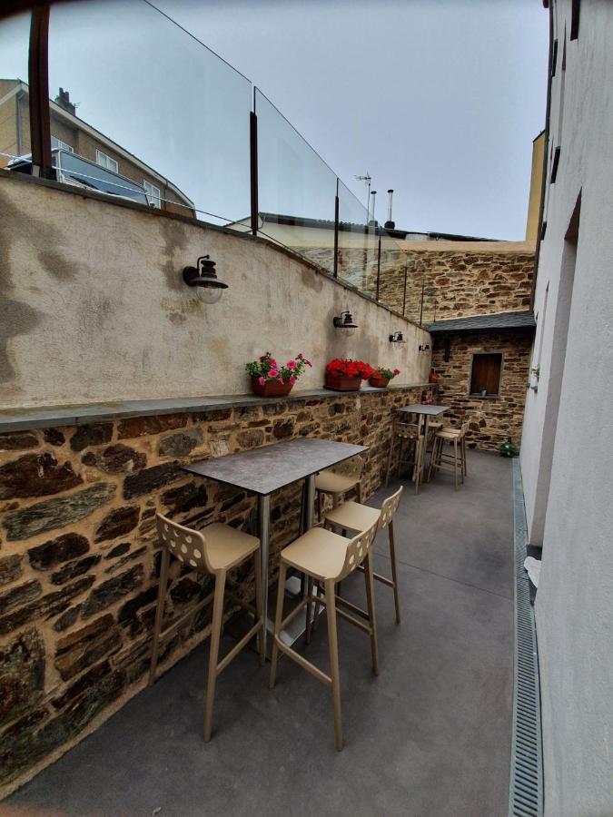 Albergue Casa Cuartel A Fonsagrada Eksteriør bilde