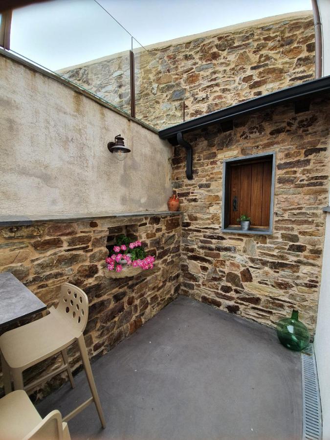 Albergue Casa Cuartel A Fonsagrada Eksteriør bilde