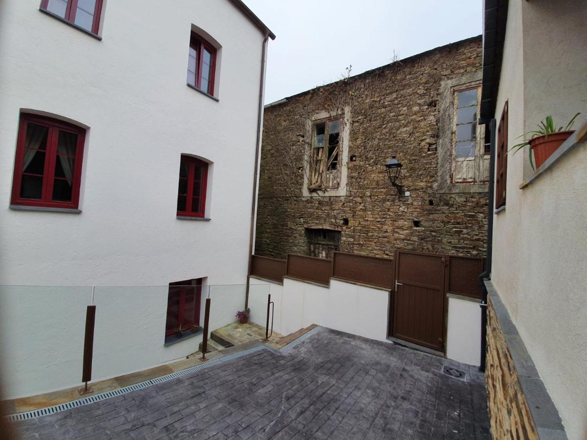 Albergue Casa Cuartel A Fonsagrada Eksteriør bilde
