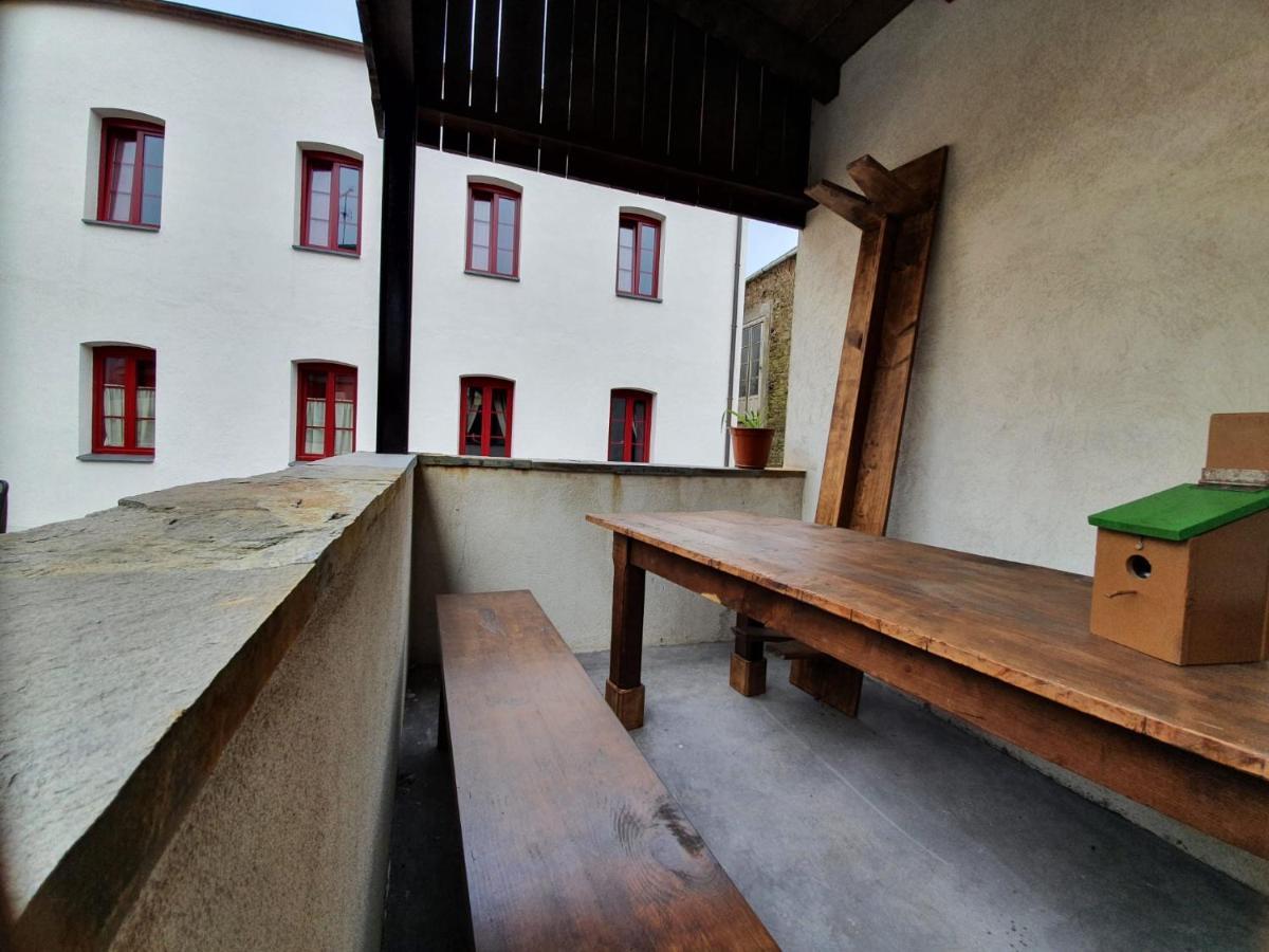 Albergue Casa Cuartel A Fonsagrada Eksteriør bilde