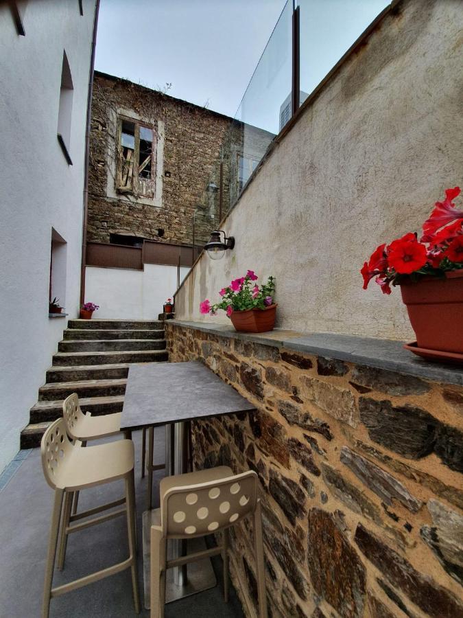 Albergue Casa Cuartel A Fonsagrada Eksteriør bilde